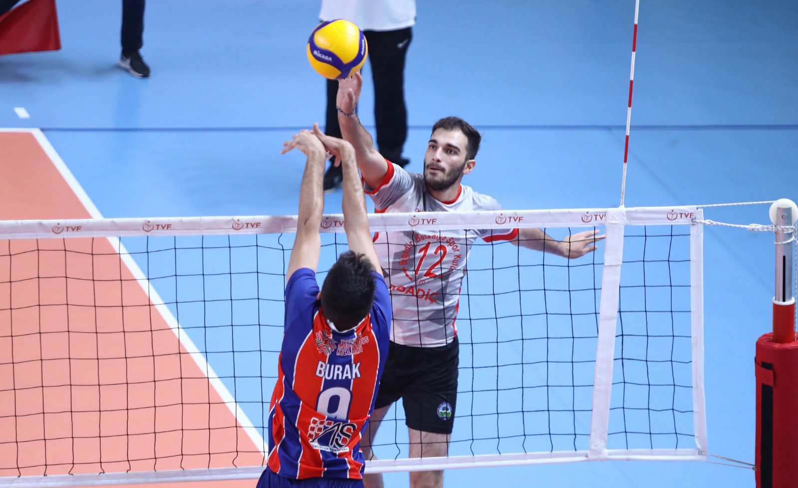 4b6169db-e464-456f-8d45-6fbd787a6db1