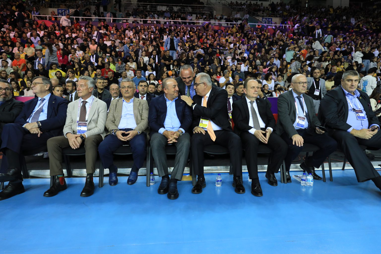 5668b301-218c-4f96-b1f9-5f3431d2b05c