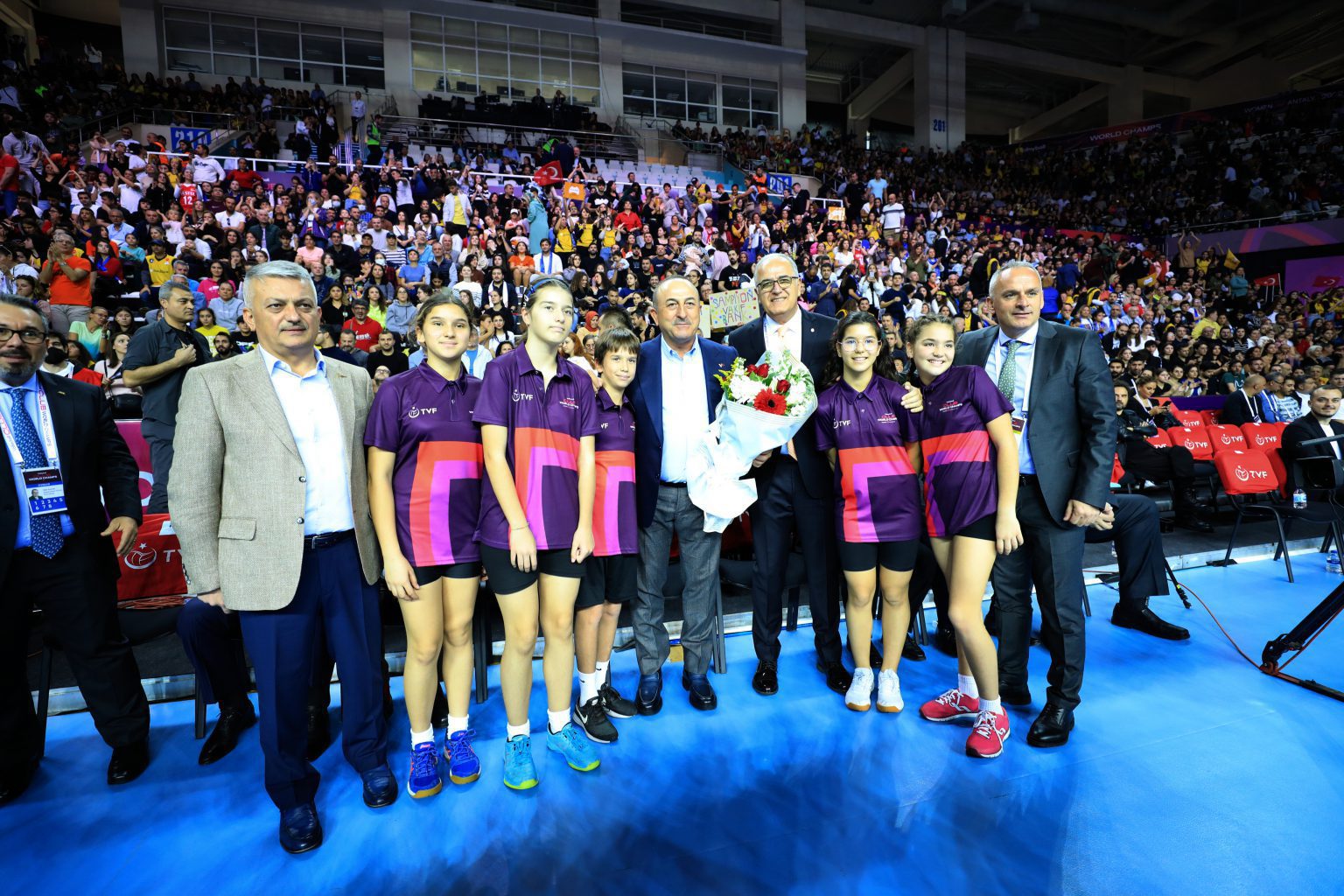 b733f148-92a3-4680-b536-bf5dd6653c03