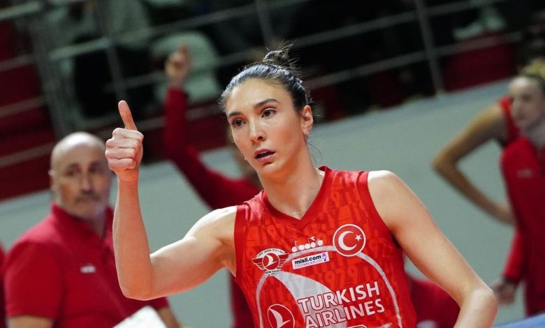 Naz Aydemir Akyol